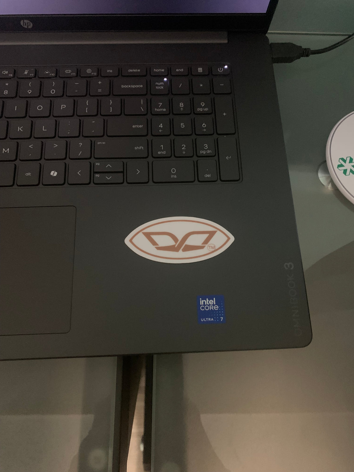 Accessory DohVee Logo Sticker Size: 3″ × 1.34″
